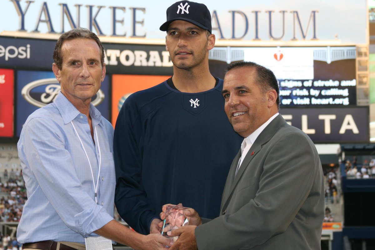 x.com/HeartBobH/stat…
Lost a dear friend Dr. Ralph Sacco pictured here when he was honored at Stroke Night along with Dr. Richard Hodosh and Andy Pettitte.  Ralph touched and improved countless lives and I was truly blessed to be with him on part of life's journey.