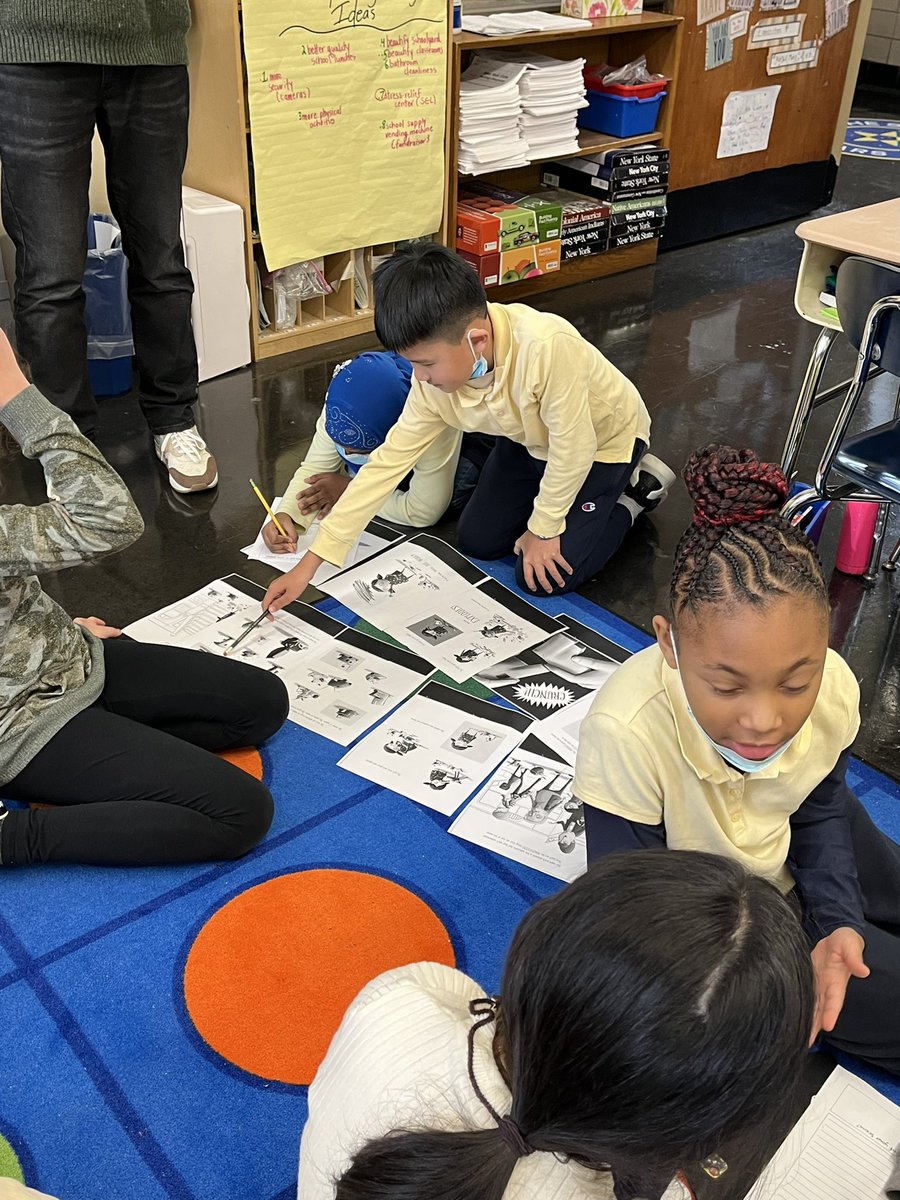 PrincipalNealy's tweet photo. teamwork in a 4th grade classroom. #fromManyWeAreOne #Team165 https://t.co/3yqj5I5HKB