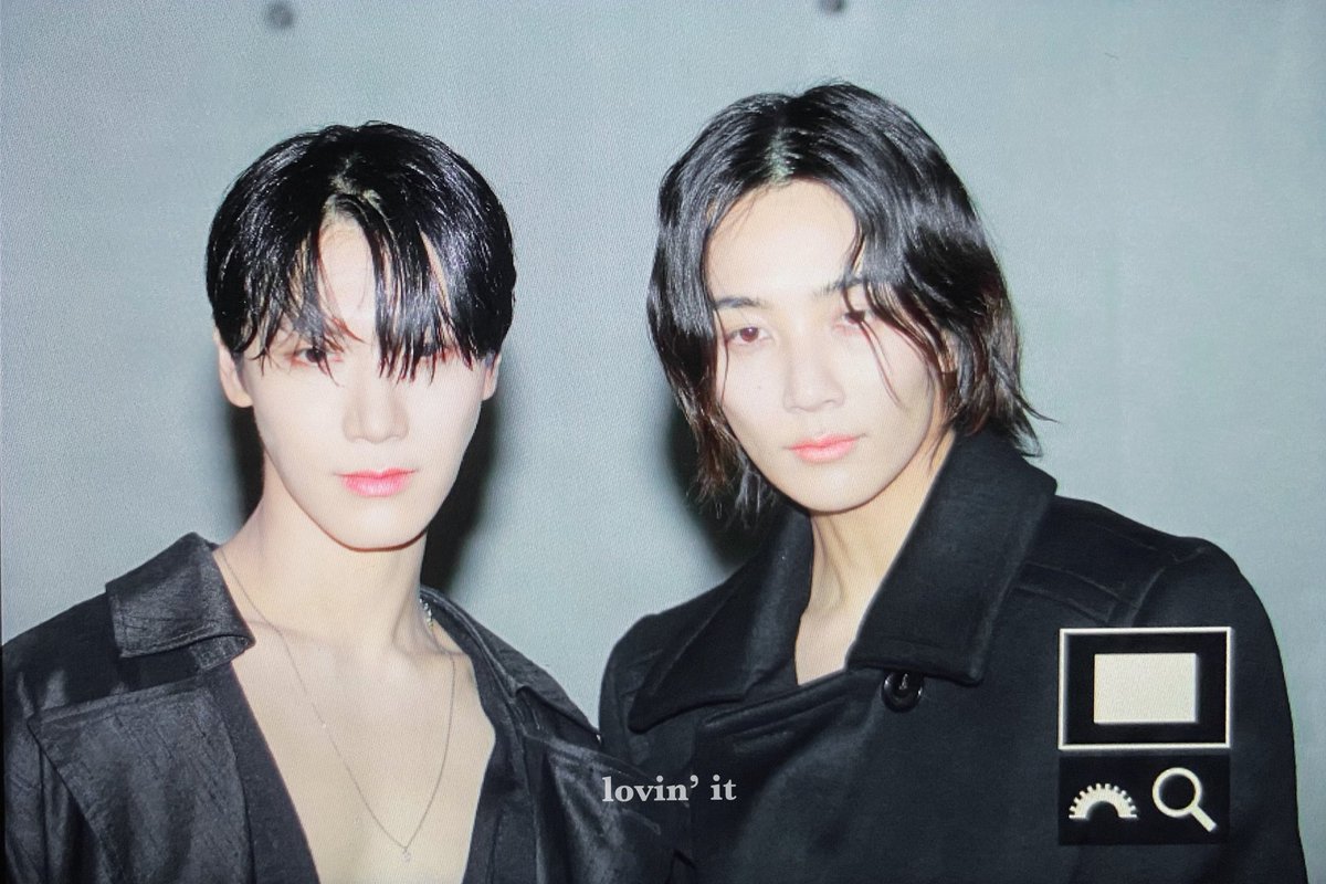 _wjunpimeow_'s tweet photo. YA GANAMOS GENTE, HAY FOTO DE JEONGHAN JUNTO A TEN, QUE BENDICIÓN!!!!!! 😭😭😭
@pledis_17 #SEVENTEEN #JEONGHANinPARIS #JEONGHANxYSLPFW #TENtoParisFashionWeek https://t.co/0O2LQ8EvEe