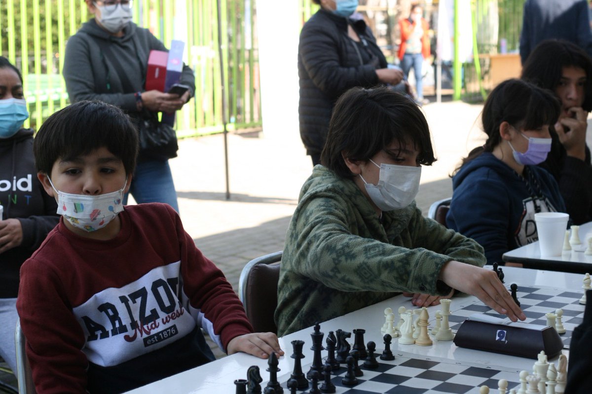 En Ajedrez Social y Terapéutico necesitamos tu ayuda para financiar nuestras actividades ❗

Queremos realizar la primera Liga Escolar Metropolitana, un espacio de sana convivencia para la inclusión social a través de este deporte ♟

Aporta esponsor.com/ajedrezsocialy… o con un RT 🙏