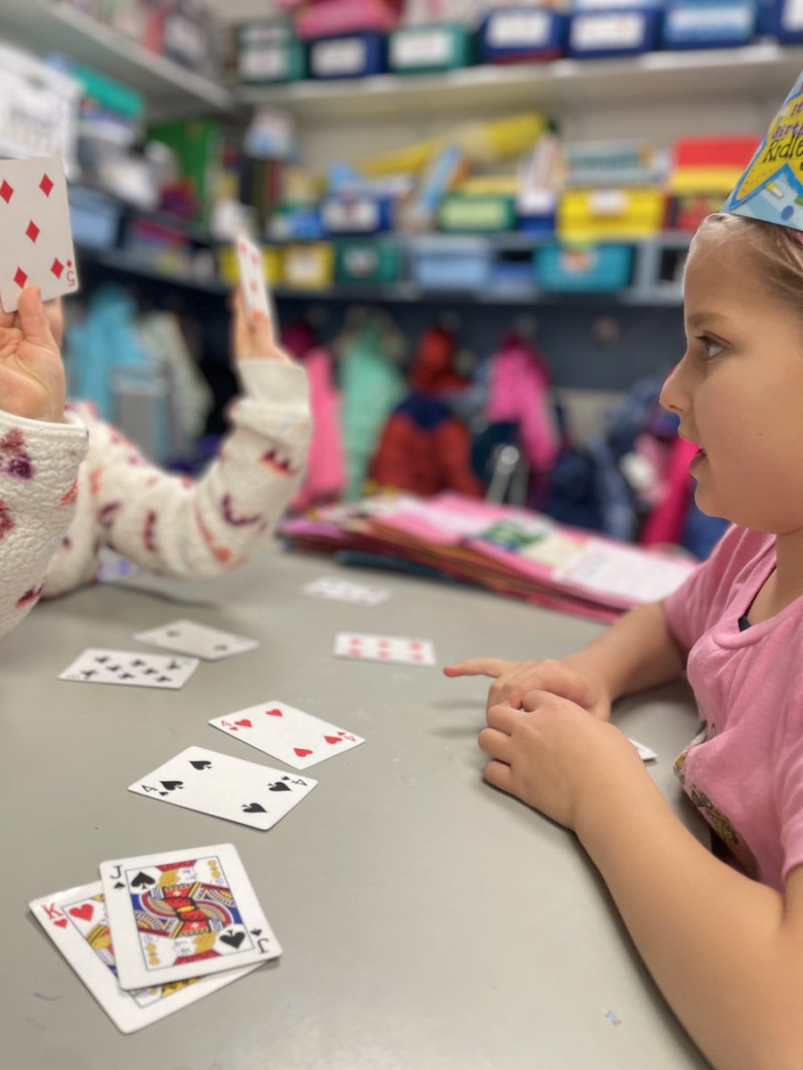 One of my favorite things to do is spend time with students! 💙 I was able to play MAKE TEN with the super students of the amazing <a href="/mrsmjohnson11/">Melissa Johnson</a> and <a href="/mrslaurenglaser/">Lauren Glaser</a> <a href="/DrydenSchool/">Dryden School</a>! They rocked it! #mathgames #d25itspersonal Find instructions here: youtu.be/Pc841uktQms