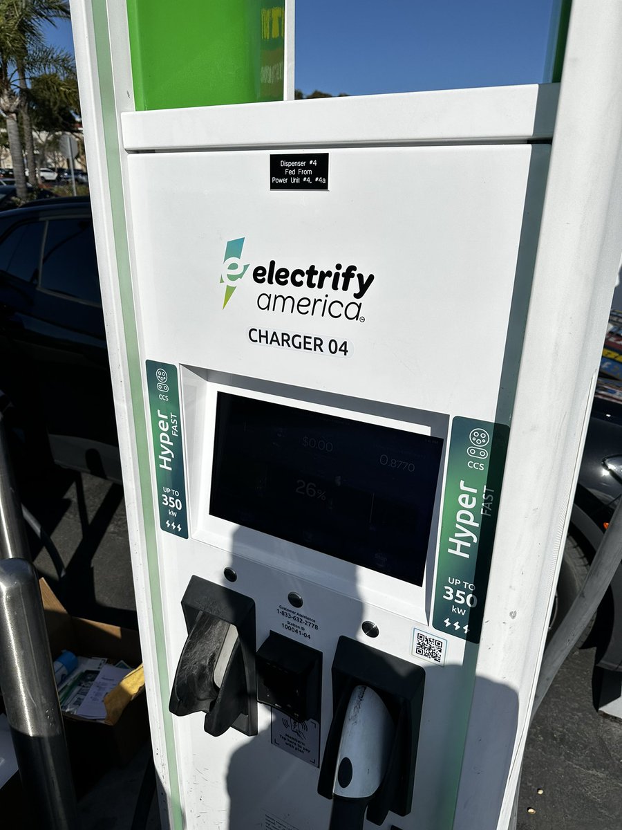 luckydwg's tweet photo. @RateYourCharge EA Walmart charger in Oceanside California 350kw only giving me 35kw on my R1T 3 other chargers now working. https://t.co/5J9Lqbaj0A