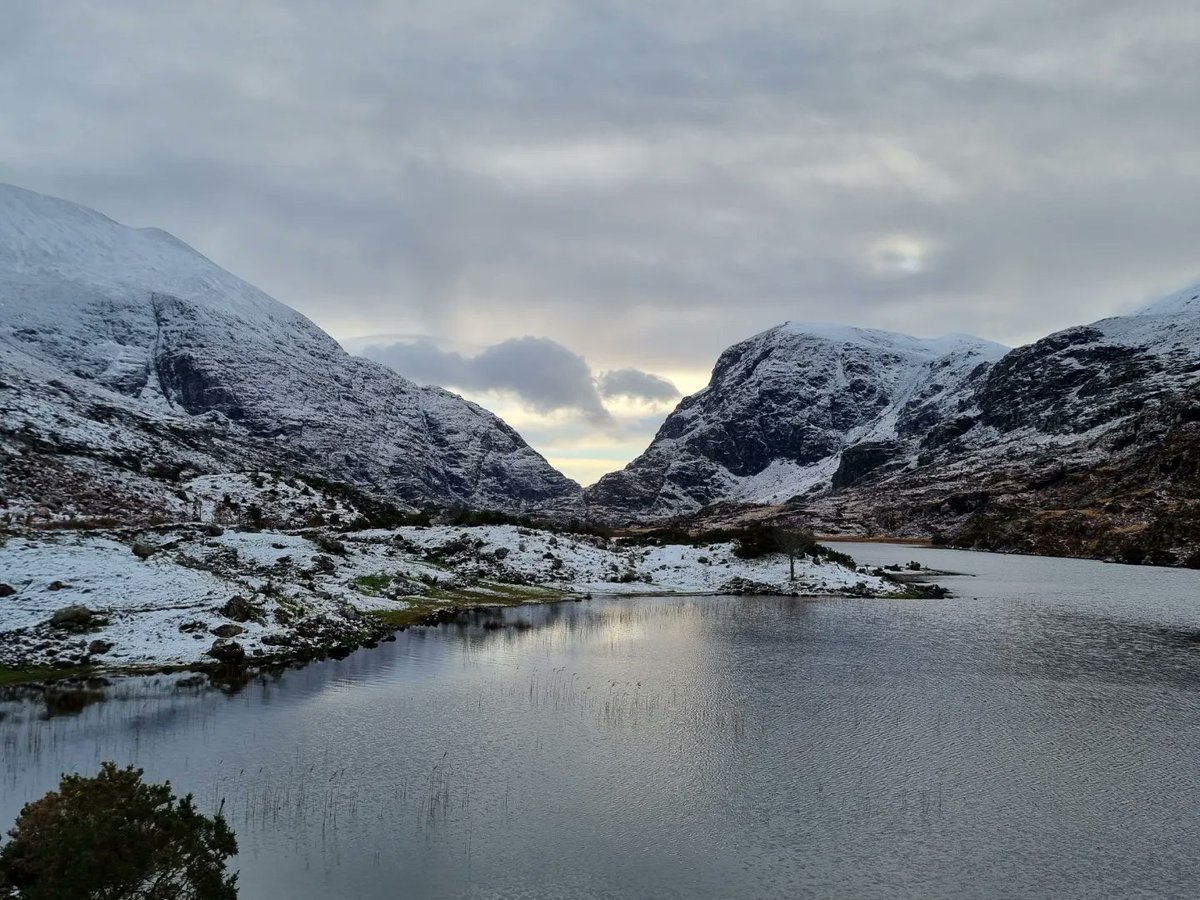 gapofdunloetour's tweet photo. A snowy day in the Gap of Dunloe today! 

@ExperienceKerry @DiscoverIreland @DKillarney https://t.co/cjQCNdER3B