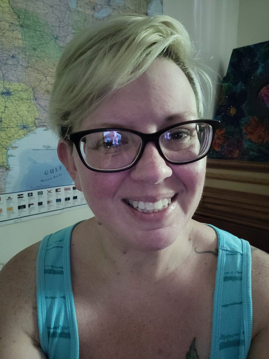 BBWMommyDearest's tweet photo. Fresh-faced and all clean, just to get dirty @streamatmodel @StreamateUK @StreamateEurope  @streamate #bbwamatuer #bbwcurves #BigTiddies #CamGirlReal https://t.co/Dwo6yJqyDY