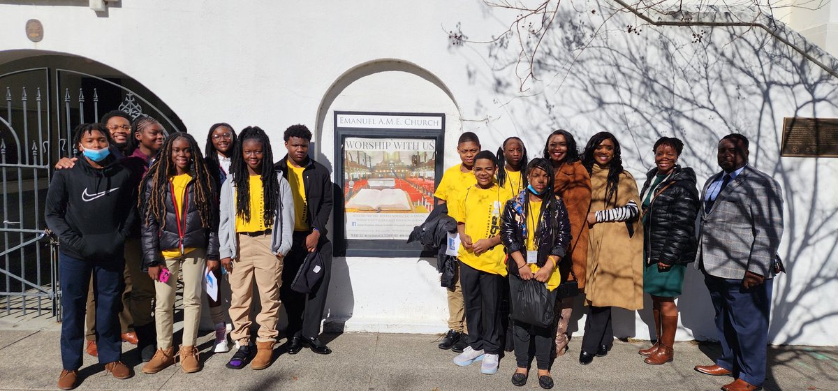 devinlrobinson1's tweet photo. Thankful for the experience our students received at SCABSE Student Leadership Conference and Thankful for the support from our district to make the experience possible! @RichlandOneSupe
@RichlandOne @DocPTG @HandMiddleSC https://t.co/rIpOb29dou