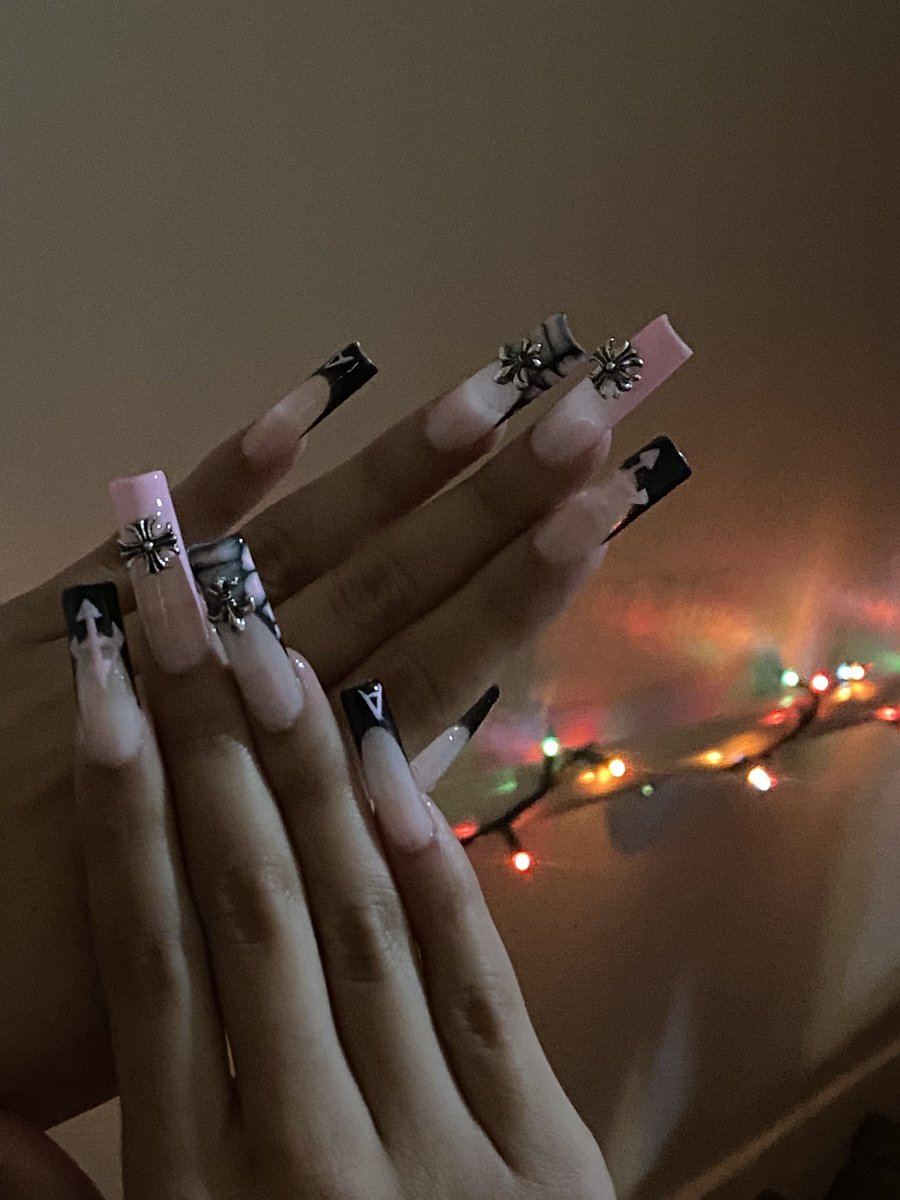 hellawavenailz's tweet photo. 🏴‍☠️🏴‍☠️ #gelxnails #nails #nailart #nailtech #nailpolish https://t.co/I34qowiy1I