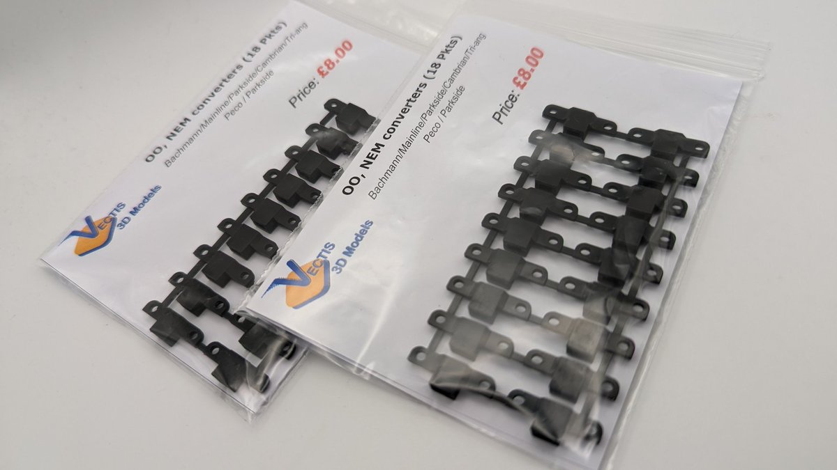 MattwicksBMR's tweet photo. So after arguments with the printer possible packaging for NEM pockets for the slightly older stock... 

Who knows where they might turn up...

#NEM #retail #ModelRailway #Workbench #Couplings #Kadee #Magnetic #OO #4mm #Vectis3DModels https://t.co/WkKBi8zXWN