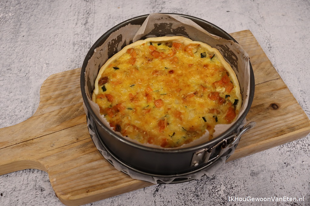 Quiche met zoete aardappel, knolselderij en courgette
ikhougewoonvaneten.nl/2023/01/17/qui…