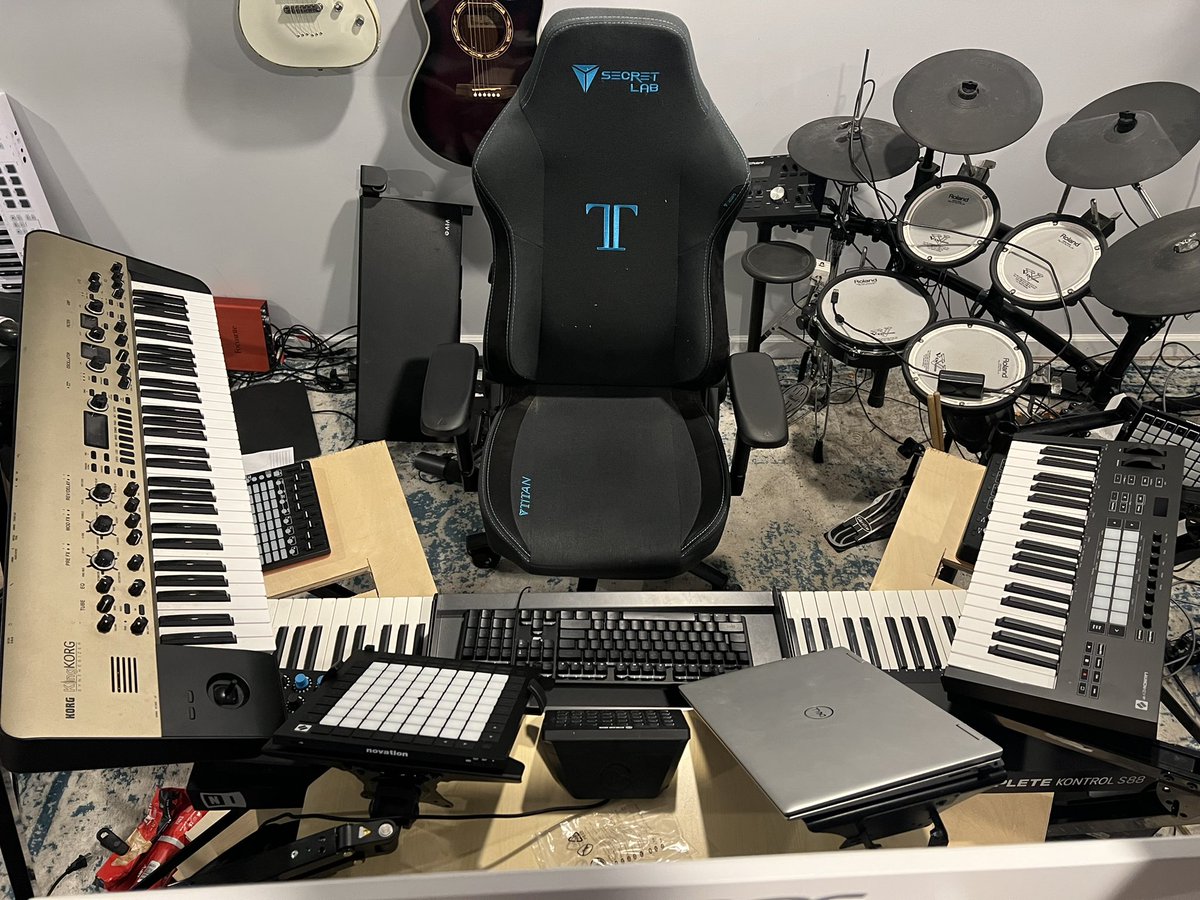 humanjuke81's tweet photo. Steps. Everything has a place now, cutting and painting the final boards and getting ready to start assembling…juke joint 3.0 is coming! https://t.co/iWFqBuK09d