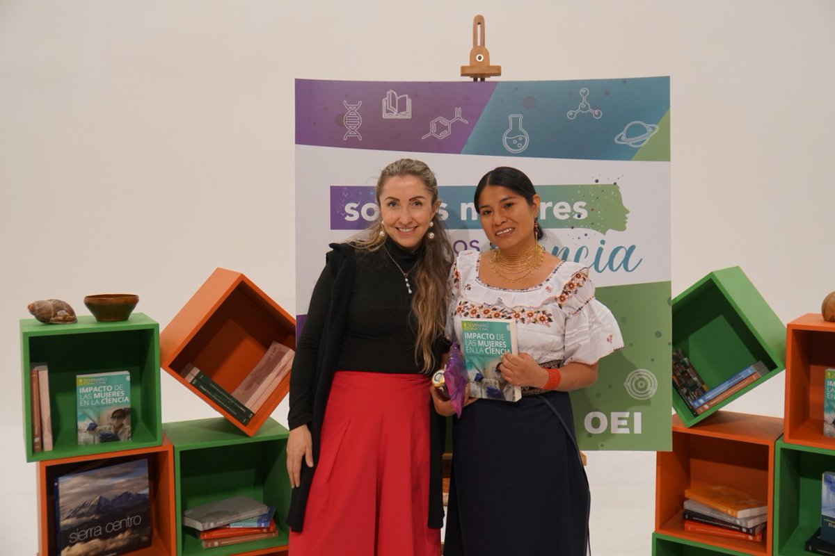 JanethBonillla's tweet photo. El anterior año me invitaron a ser parte de esta gran iniciativa denominada: "Somos Mujeres y Hacemos Ciencia ", de @ciespal  y @OEIEcuador , impulsando a más mujeres a seguir carreras científicas 🌱❤️❤️
#Mujeres  #Ciencia #Warmi  #KISTH https://t.co/iQCxUzreey