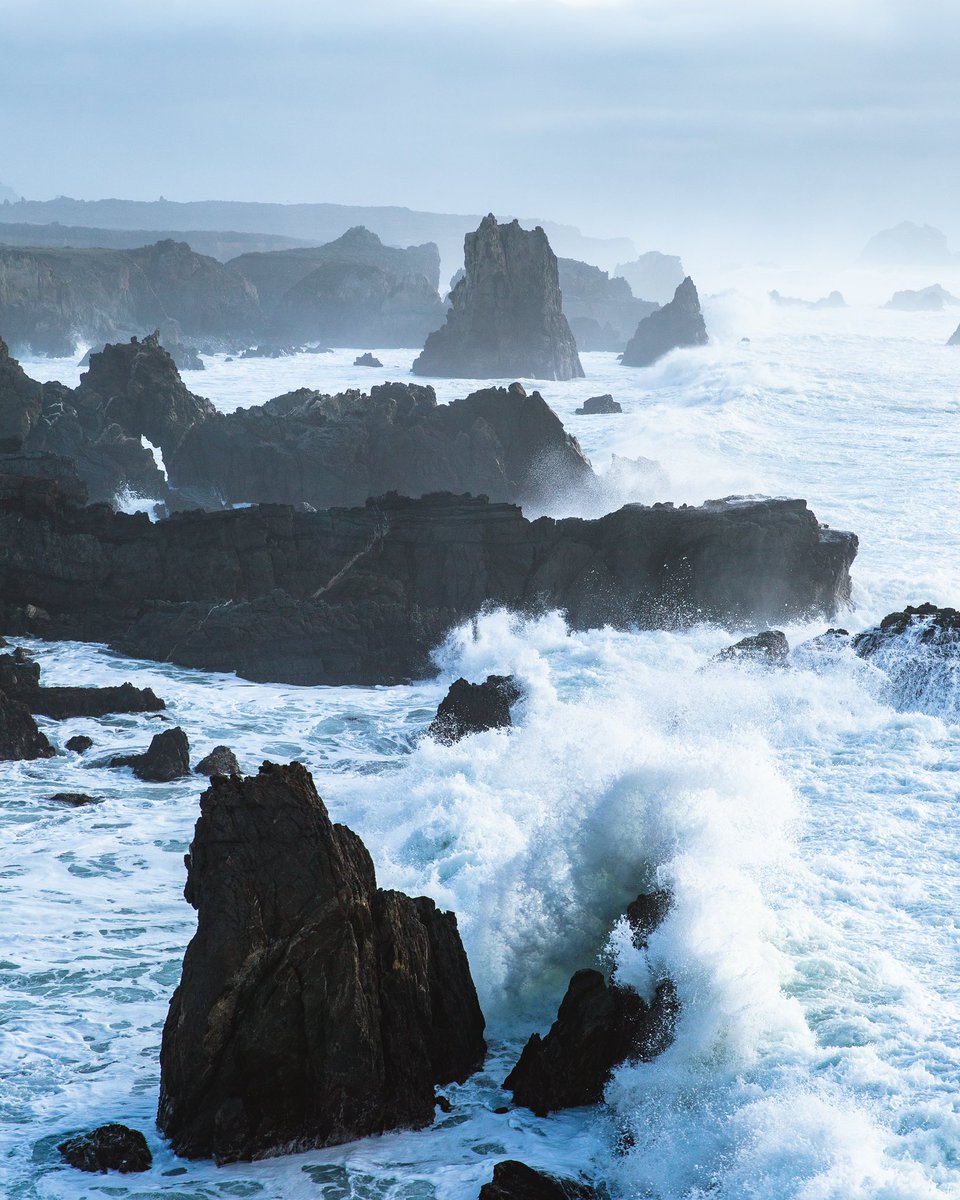 nathanaelbee's tweet photo. Big Sur blues https://t.co/MQ8C1lxGc0