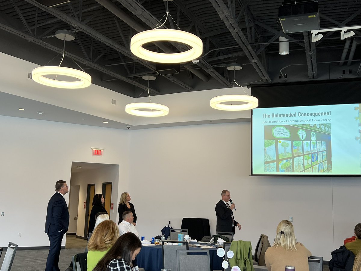 PrincipalGeist's tweet photo. Such an energizing , uplifting session hearing about the #WorldOfWork from superintendents at #SouthFayette, #ElizabethForward, #Avonworth, and #DuquesneCity! Looking forward to this work! @DrMiller710 @JeffHadleyEdD @DukesSupINT @keithkonyk #SFLionPride https://t.co/y1vVo6UOzg