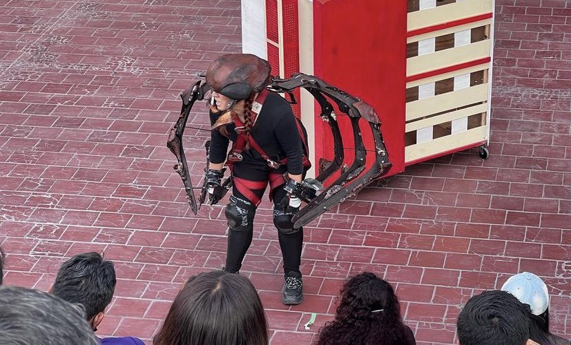 sa48637606's tweet photo. "Las Metamorfosis de Antonia” 
Antonia es una adolescente de 15 años que vende dulces afuera del metro y una mañana despierta convertida en hormiga.
Texto y dirección Vidal Medina.
Producción Tecolote Teatro 
Temporada teatro al aire libre @conartenl 
11 de febrero 2023 https://t.co/togPW808nF