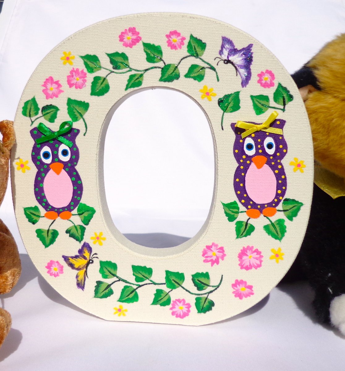 ipaintitpretty's tweet image. etsy.com/listing/255280… #nurserymonogram #initial #purpleowls #TMTinsta #babygift #girlsroomdecor #paintedletter #paintedinitial