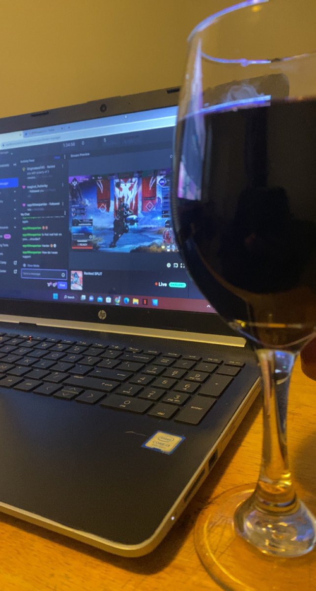 WhoaaaItsJo's tweet photo. Tuesday booze day. #twitch #streamergirl #ApexLegends #wine #chugalug https://t.co/m6qv1F4934