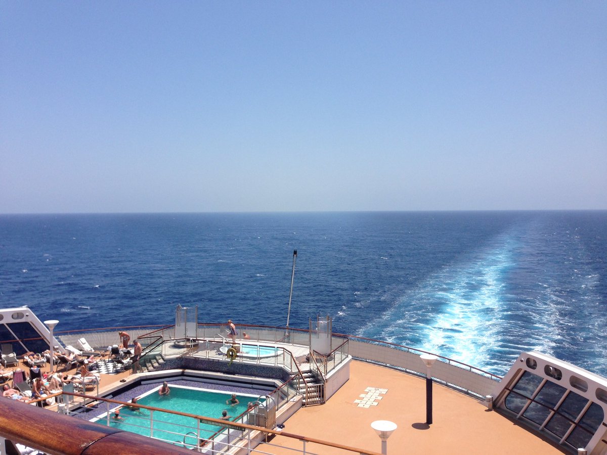 foxyali20's tweet photo. @cunardline Bay of Bengal QM2 beautiful blue sky and blue seas, my favourite thing to do, just sit and watch the ships wake with cocktail in hand - Bliss https://t.co/deZBRQ8Z9M