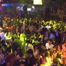 atiliolanus's tweet photo. #DISCO #LACASONA #DUEÑO #ATILIOAMADO #BOLICHE EN #LANUS #CASOFAMOSO #INFORME DE #INVESTIGACION #LANACION #DEUNA y #ALPIE #NOCHESMAGICAS #Lanus https://t.co/y6tk2YCJeP