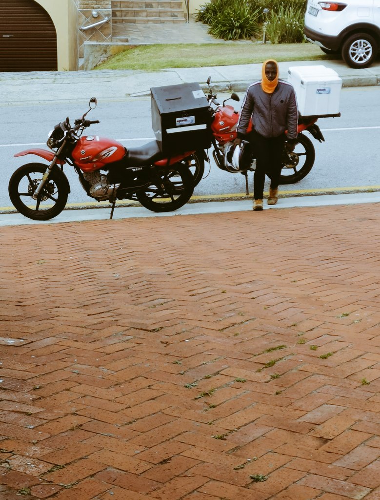 BringersDelivry's tweet photo. I kept the faith... I worked more harder and I saved enough money to purchase the second motorcycle after 8 months of working Alone.. 
I really needed someone to assist me with deliveries...
I trained the new guy and we were good to go even though we faced some challenges.. https://t.co/laspSSvFUc