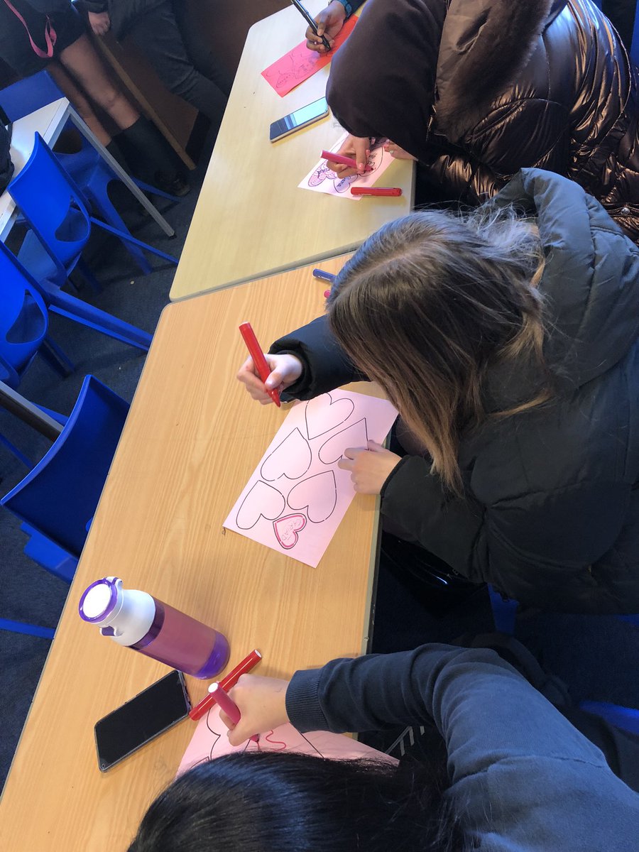 CaerleonComp's tweet photo. Yr8 craft club preparing for St Dwynwen's Day. Mrs Morgan, Head of Year 8 popped in to see the creativity. #craft #mrmeredith #craftclub #wellbeing #StDwynwen #creativecontributor #CfW @sewalesEAS #maximisingpotential https://t.co/cSmPaFRMzl