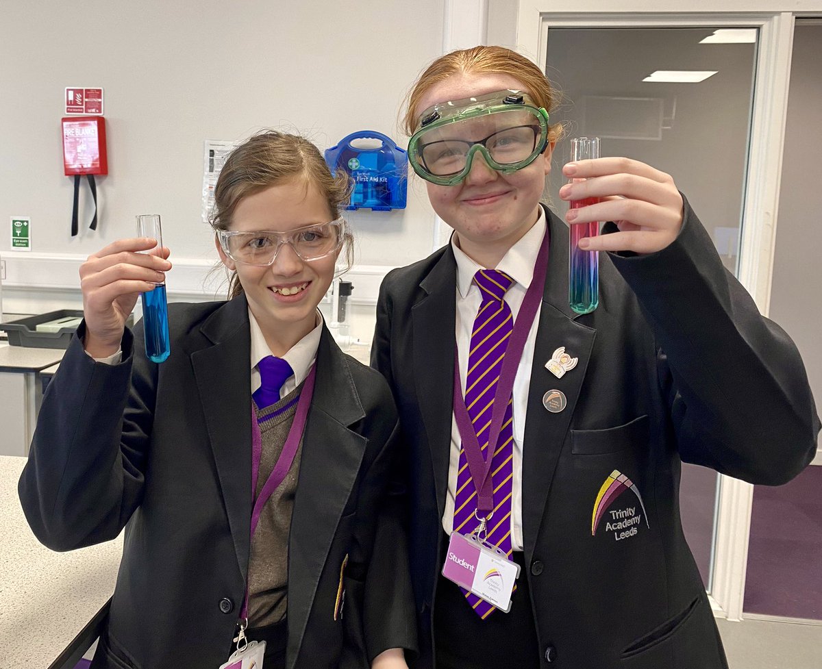 TrinityAcademyL's tweet photo. Scienceβ¦we cannot get enough of it at TAL! ππ π§ͺ https://t.co/qSiTsI582B