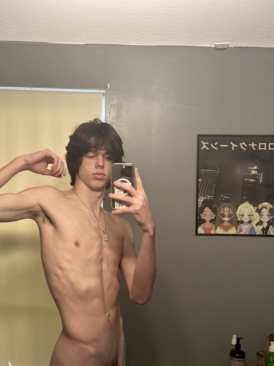 Zach_Knoxx's tweet photo. Who wanna join my post gym shower😈 #gay #twink #gym #onlyfansleak 
https://t.co/7Ku6riWazr https://t.co/KfHJvImkWs