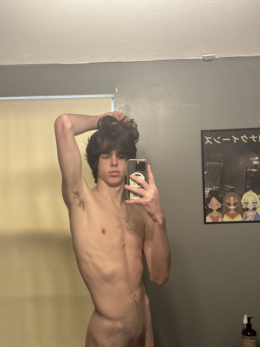 Zach_Knoxx's tweet photo. Who wanna join my post gym shower😈 #gay #twink #gym #onlyfansleak 
https://t.co/7Ku6riWazr https://t.co/KfHJvImkWs