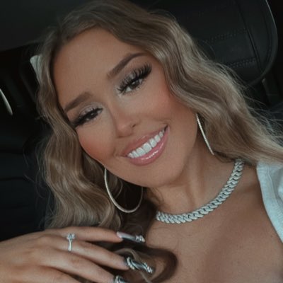 abbs2019's tweet photo. #NewProfilePic https://t.co/Eg40QYwJk5
