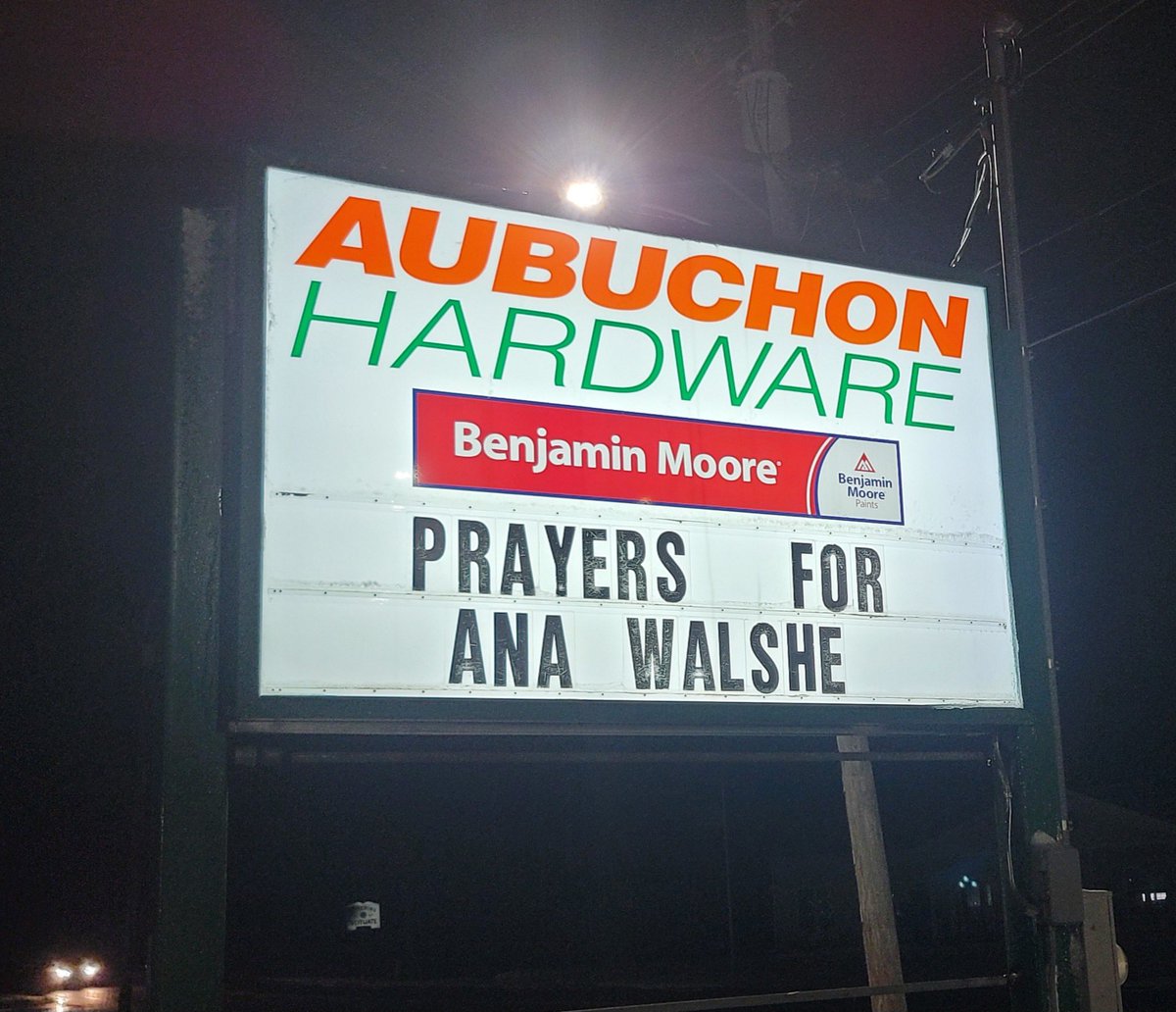 HardwareStore.com tweet media