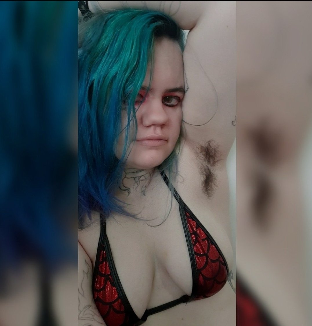 PinkynatrixSlut's tweet photo. Hey👋
new to #nsfwtwt😈 

✨Luna Onyx✨
👑28👑 
🌸She/they🌸
😈DOMME😈
🇨🇦French🍁Canadian🇨🇦
⛓️Hard+extreme+softkinks⛓
🏳️‍🌈Pan🏳️‍🌈
💫Bimbo✨MILF💫
🌳Hairy🌳
💄Glam🥀Goth🖤Slut❤️‍🔥
♉Taurus♉
💋OnlyFans💋
💬Fr/En💬
💦Custom🔥Content💦
🍑IFBSW🍑
https://t.co/Pk4Elp7IBC 

🌀+💓=moots https://t.co/lfkCwwDZ1k