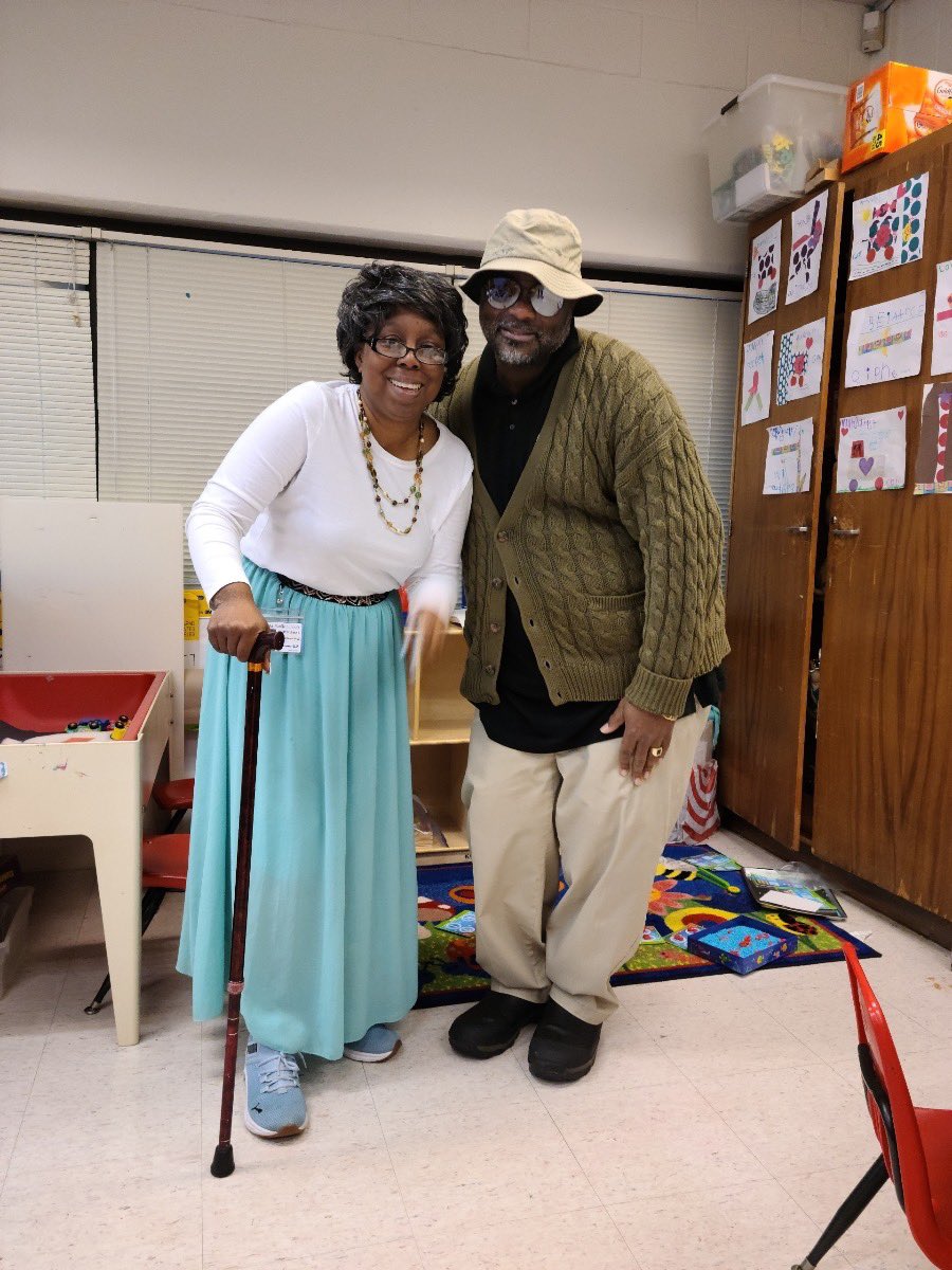 Whitefoord Early Learning Academy tweet media