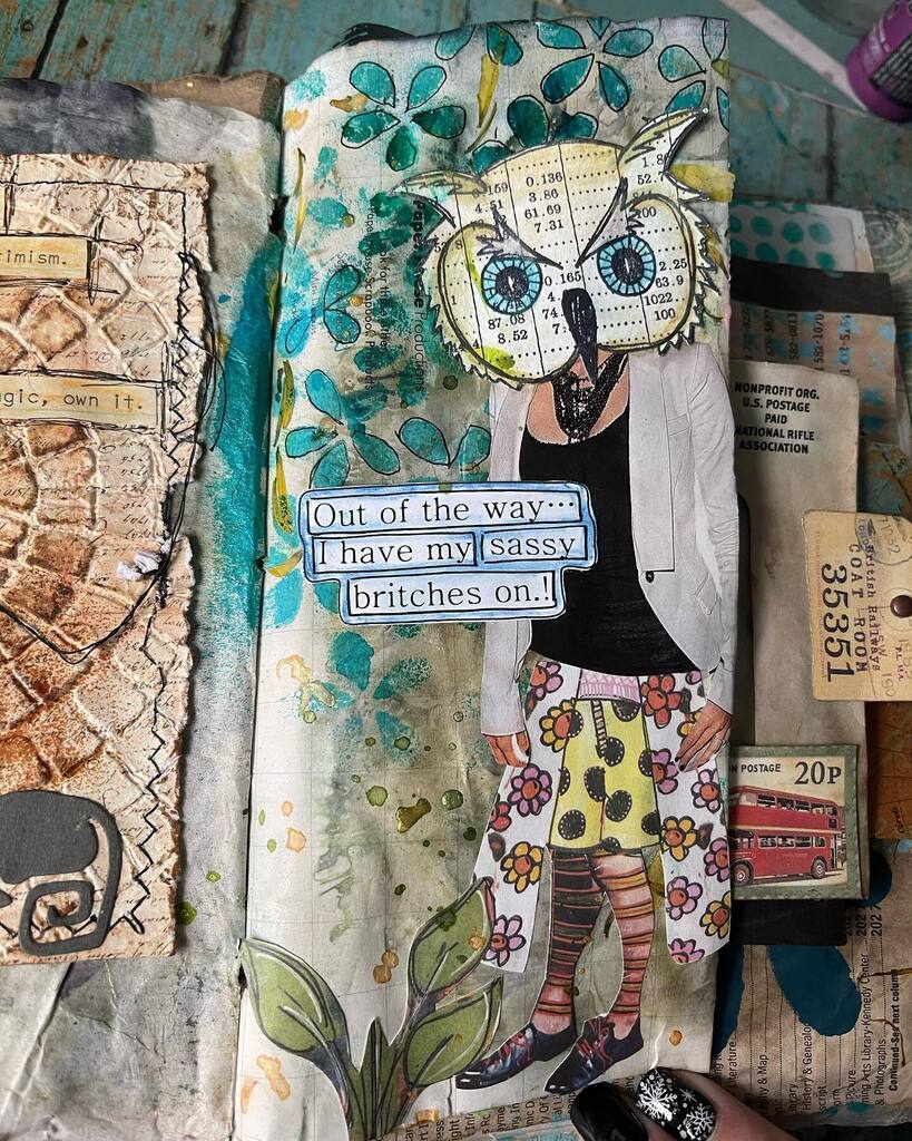 Day 7: #junkjournaljanuary shimmer. Used @dyanreaveley Shimmer Paint with her #dylusionsstencils stamps & collage pieces. Love the quote!! #dylusionsstamps #dyanreaveley #artjournal #dylusions #stampersanonymous #rangerink #stamping #travelersnotebook #s… instagr.am/p/CniEBw0OOE9/