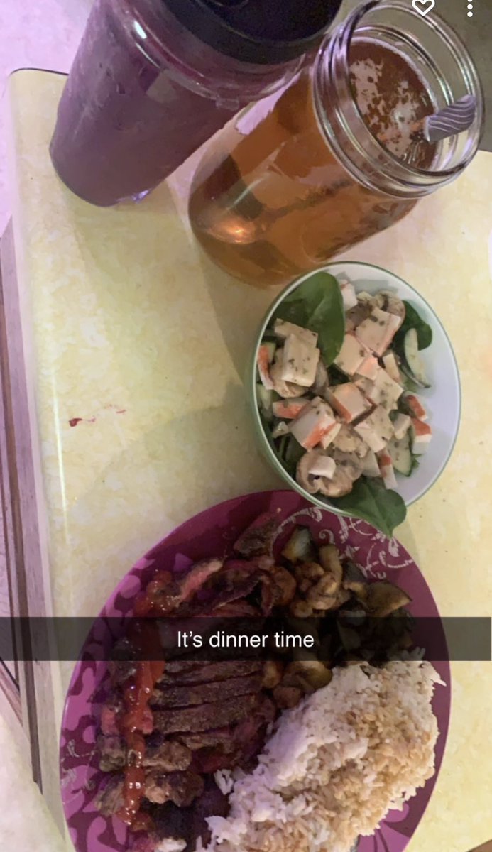DezzOnDeck's tweet photo. @noooemmma The way of the househusband https://t.co/xGcOGtaB7X