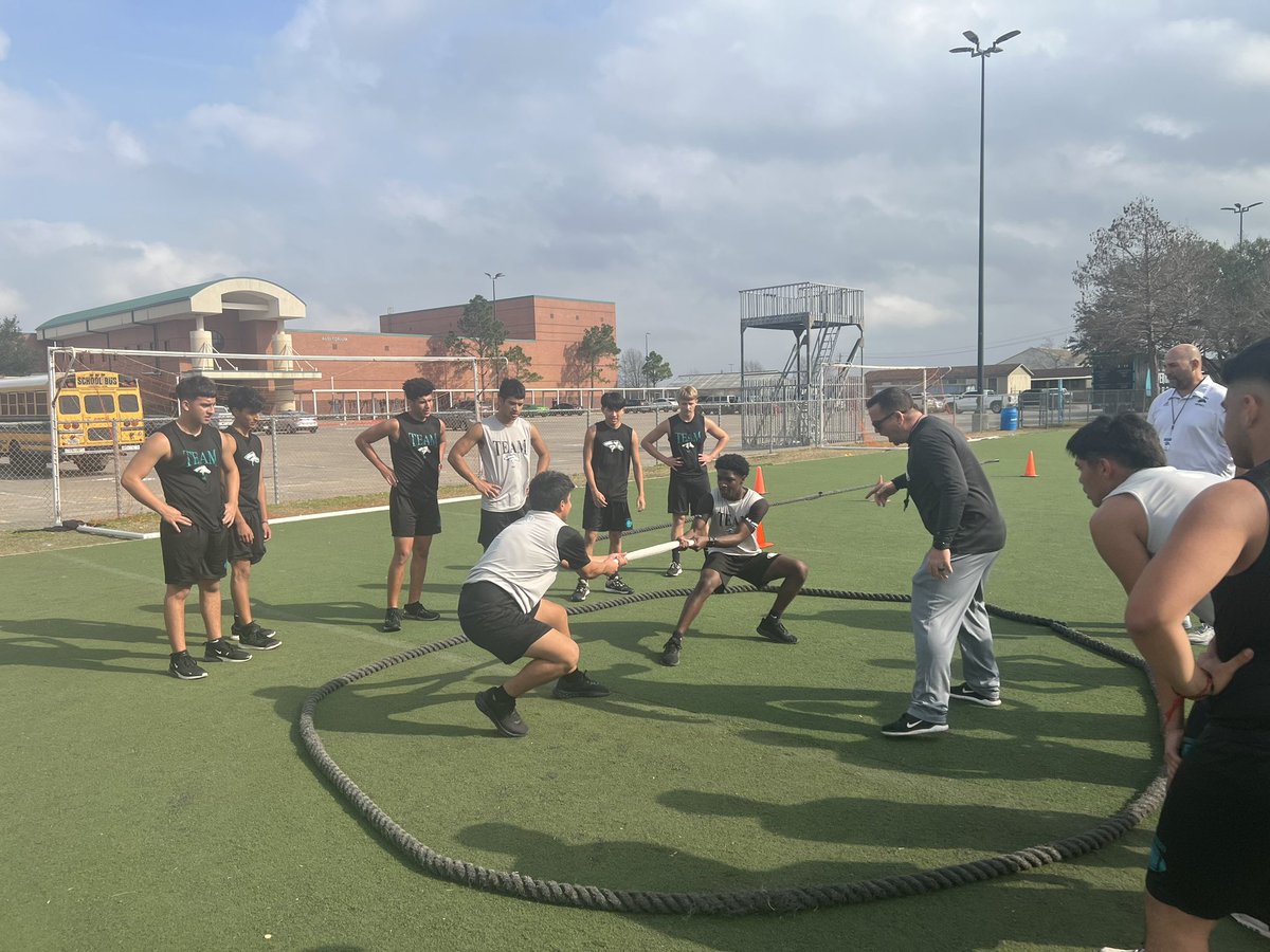 PMHSMavFootball's tweet photo. @PMHSMavFootball dominating the day. Week #3 of our M.A.P. (Maverick Accountability Program). Developing that #DoWork mentality & getting a dose of that #HateToLose attitude.
#FollowTheMap
@jcrock10 @CoachBeynaerts @CoachFitzmorris @hypooo_ @CoachMac53 @C_Freeman73 @TAthlete2012 https://t.co/R7eKrmWLl6