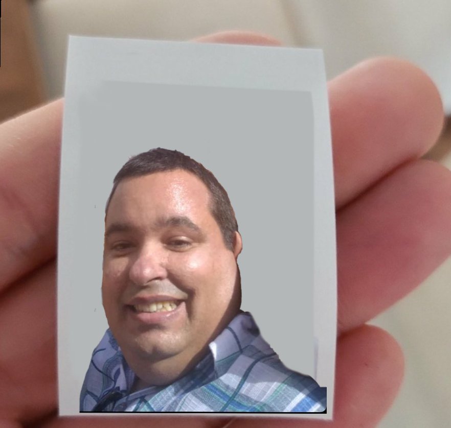 asaltarumanos's tweet photo. No sé quién eres pero me he hecho un porro con tu cara https://t.co/qDLWUQI7Y9