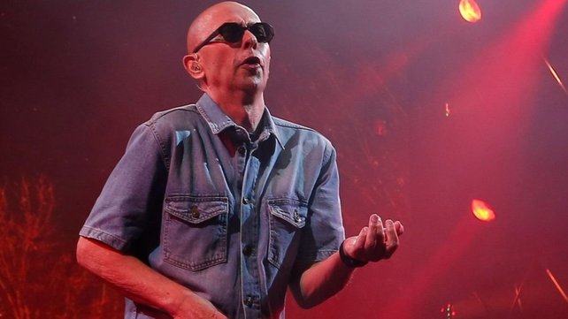 ⌛ #Efeméride: Un 17 de enero como hoy pero de 1949 nacía Carlos Alberto "Indio" Solari en la ciudad de Paraná, Entre Ríos. Voz y letras de Patricio Rey y sus Redonditos de Ricota, en los 80s se erigió en ícono de la contracultura rock.