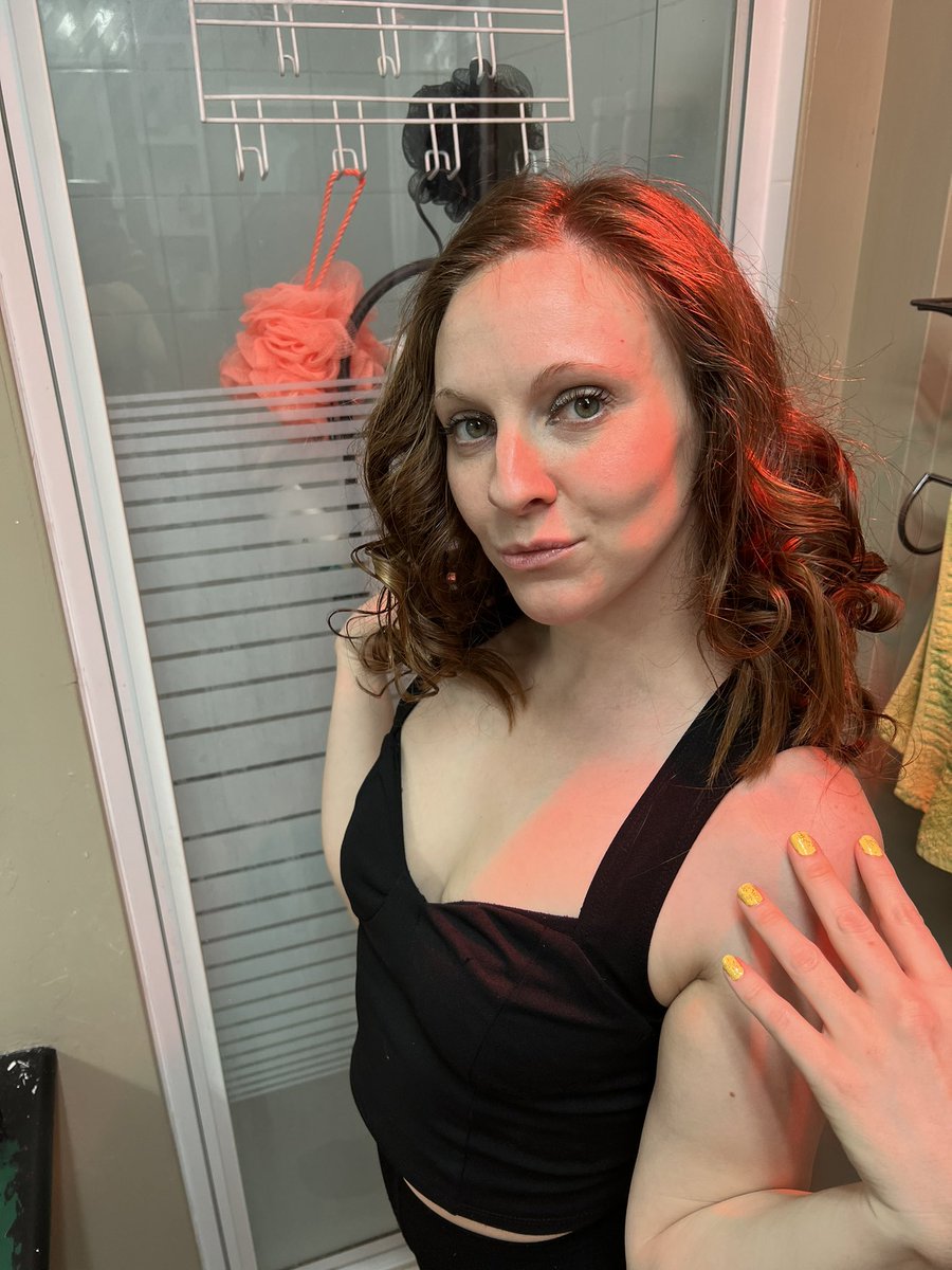 GingrCanadian's tweet photo. Getting ready for a night on the town #hotredhead #redheads #redhead #redheadsdoitbetter #sexyredhead #of #redhair #insta #ginger #redheadsofinstagram #hotredheads #redheadlove #gingerhair #redhairdontcare #ruivas #rockitlikearedhead https://t.co/bKbFnl1uJ6