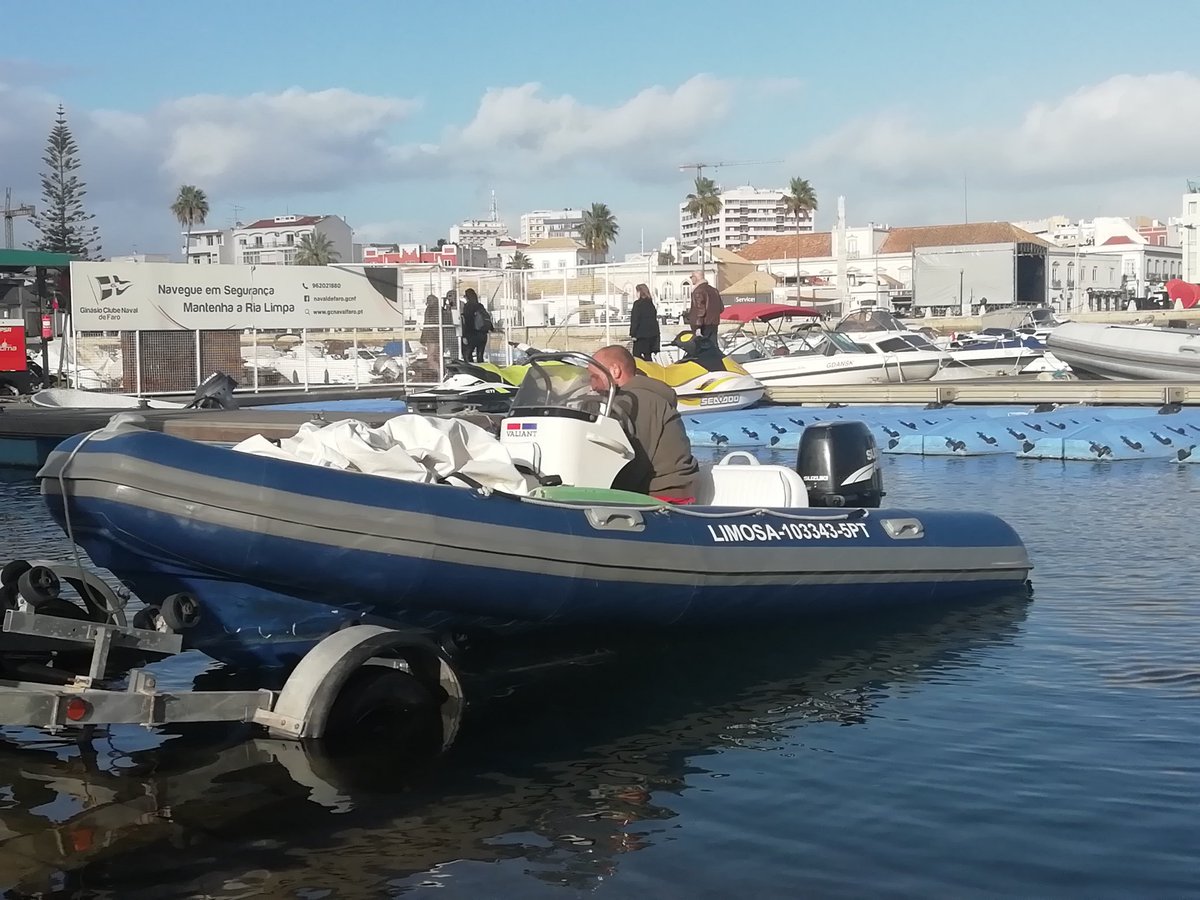 _JoseAAlves_'s tweet photo. After wks of preps &amp; a long drive under strong winds we r finally ready to sample #macrobenthos -prime #wader food @ Ria Formosa. Boat #Limosa captained by @JoaoRBelo1 will do the trick #SIBES_Formosa
#biodiversity #conservation #ornithology #shorebirds
@eco_flyway @GlobalFlyway https://t.co/K8tk7IWjev