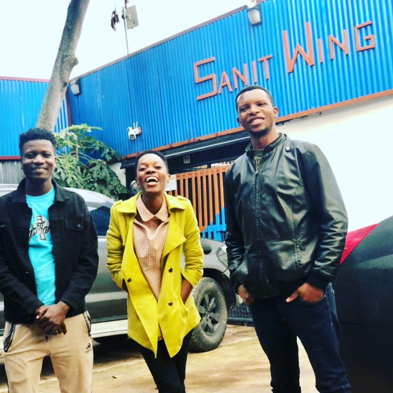 SanitWingLtd's tweet photo. Think like a winner Act like a @GoGettazAfrica ,live like and entrepreneur and impact like a good citizen. Me @SanitWingLtd , Moses Katala  and @NancyLieberman are the living testimonies. Follow us for more business tips https://t.co/VFfwHcR3VO