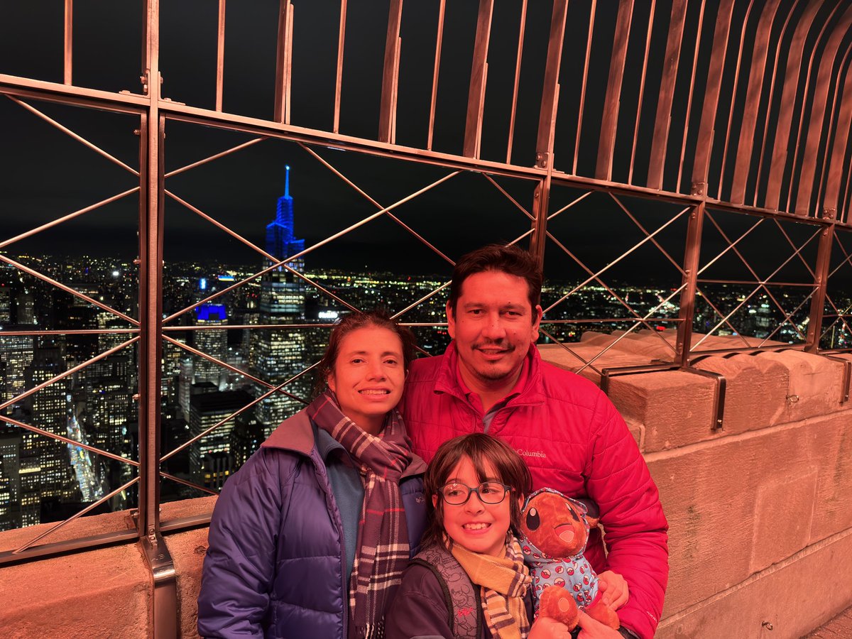 mgaleanoco's tweet photo. Visiting #empirestatebuilding #esbfan @EmpireStateBldg, @Kyndryl HC office is in the back. https://t.co/VfAR3cswXd