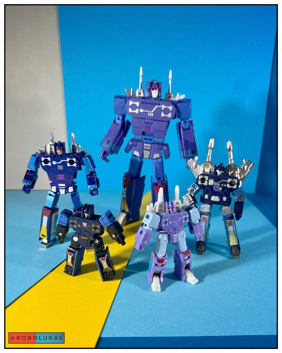 Analogue Squad…
•
•
•
#Toys #ToyPhotography #ToyCommunity #ToyAddict #ActionFigures #Robots #TransformersCollection #TransformersPhotography #Transformers #RobotsInDisguise #MoreThanMeetsTheEye #Cybertron #G1Transformers #ThirdPartyTransformers #Decepticons #FIBRIR #FIRRIB