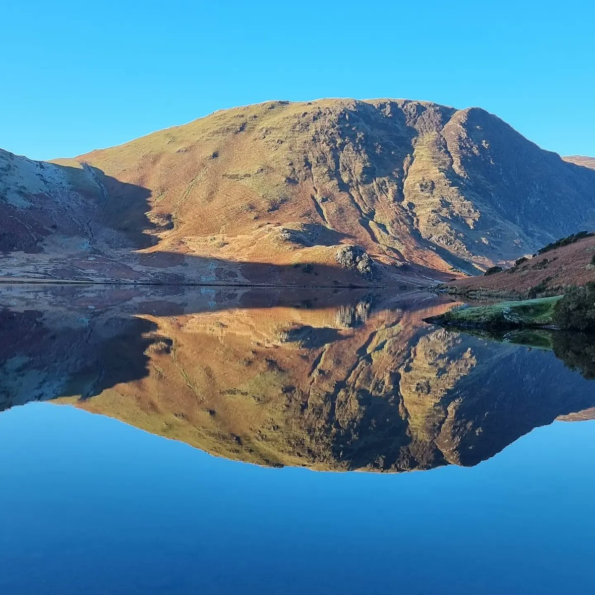 Alisally's tweet photo. @bitchystichy Cockermouth #LakeDistrict https://t.co/KsclKqUv80