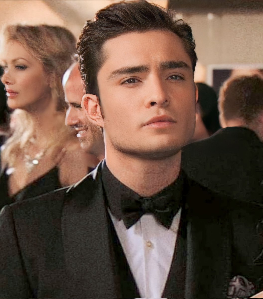 gg_scene's tweet photo. Como no me iba a gustar gossip girl https://t.co/5fO7qrmJIL