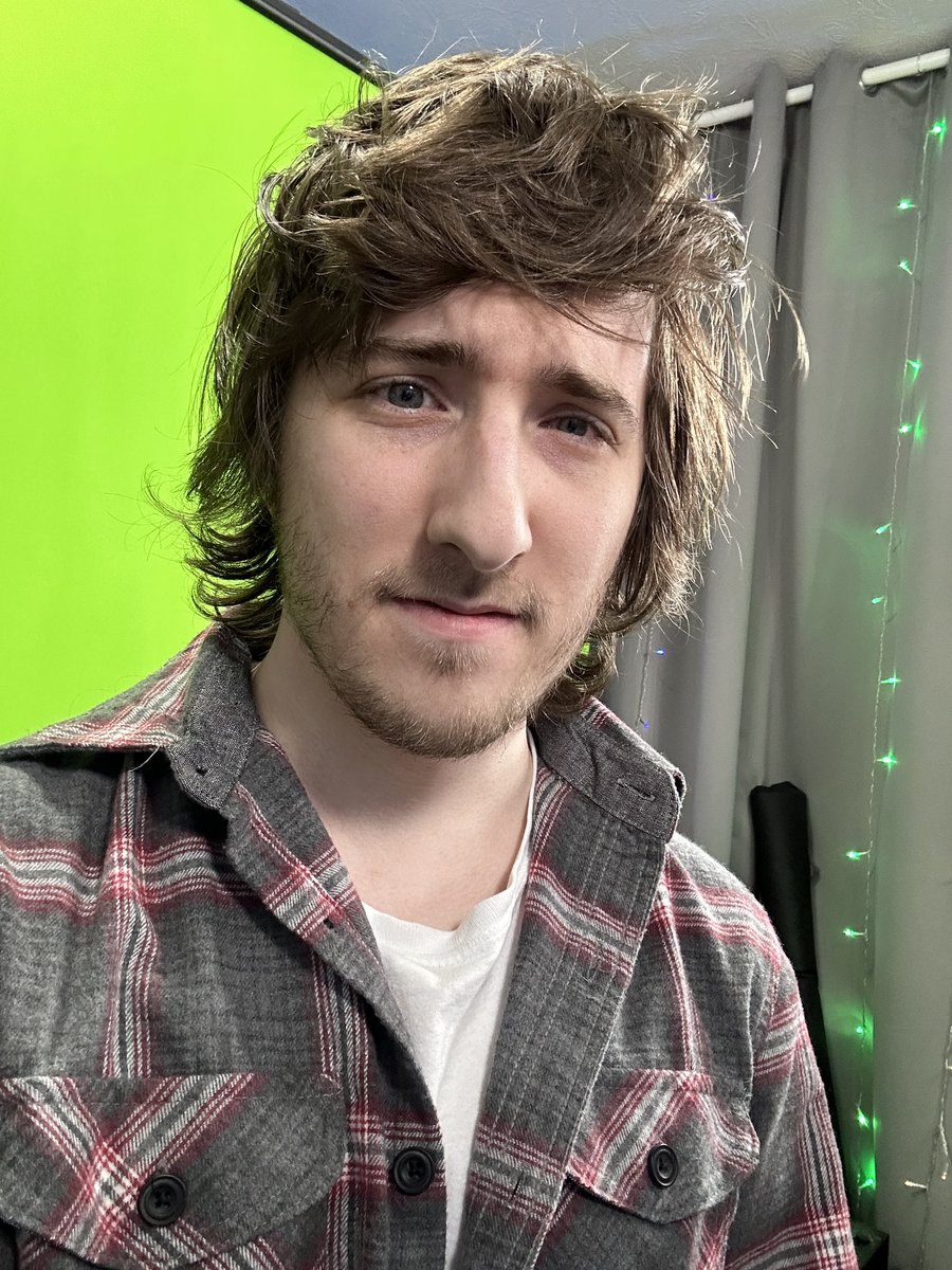 KreekCraft's tweet photo. Day 283 of growing my hair back

I totally missed the opportunity to be sponsored by a hair growth company. 😭 https://t.co/t3Us7QVHMh