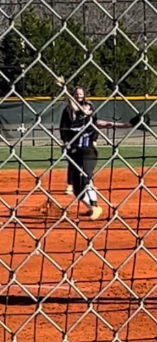 Thank you coach Becca Hewitt for a great camp at MGA. So proud of our pitcher Lauren Edgar going yard!🥎💣 Ready for her future and the season ahead. Go Knights! @MGA_Softball @18uDukeswarren @LOE2024 @LadyDukesSE