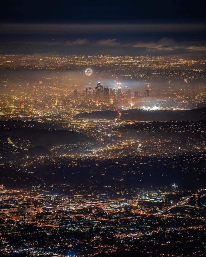 Los Angeles, California - EUA 🇺🇸

#QuartaLigaDaJusticaSDV 
#QuartaHeroisDoSDV