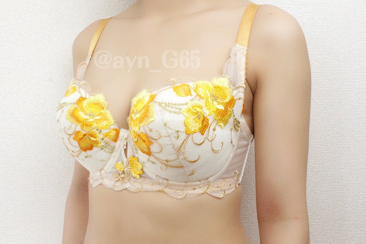 ayn_G65's tweet photo. おはようございます☀
今日は「宵待草」をセレクトしました💛🧡
すごく寒い一日になりそうな予感😱❄️
体調崩さないように気をつけます🫥🫥🫥
#サルート女子 #サルート #salute #72G https://t.co/PuPFuJy8mb