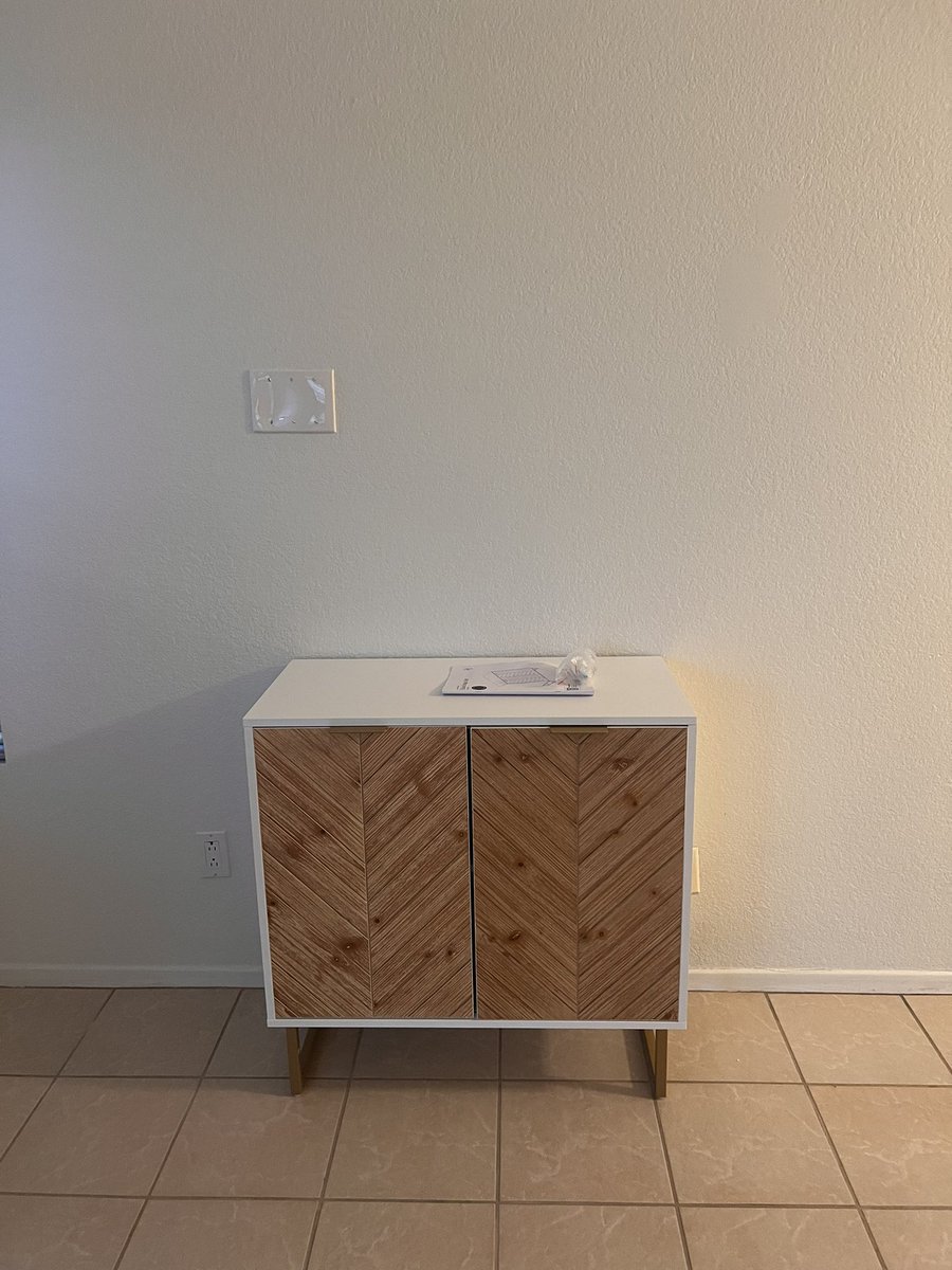 lovinurstyle's tweet photo. Refrigerator & Washer and Dryer all hooked up! Then internet will be on starting Sunday! Canโt come soon enough! โค๏ธ๐ #houseupdates also put together a side cabinet that took hours lol ๐ https://t.co/aGshhznEgo