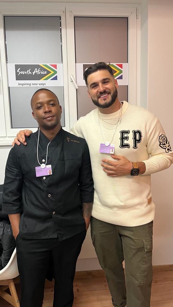 Great collaborating with my brother @jsomethingmusic at tonight’s Media Cocktail Evening at the SA Business Hub 🇿🇦 The menu, “These Streets” was inspired by South African street food culture and flavours.

#SAinDavos #SouthAfrica #Davos #Davos2023