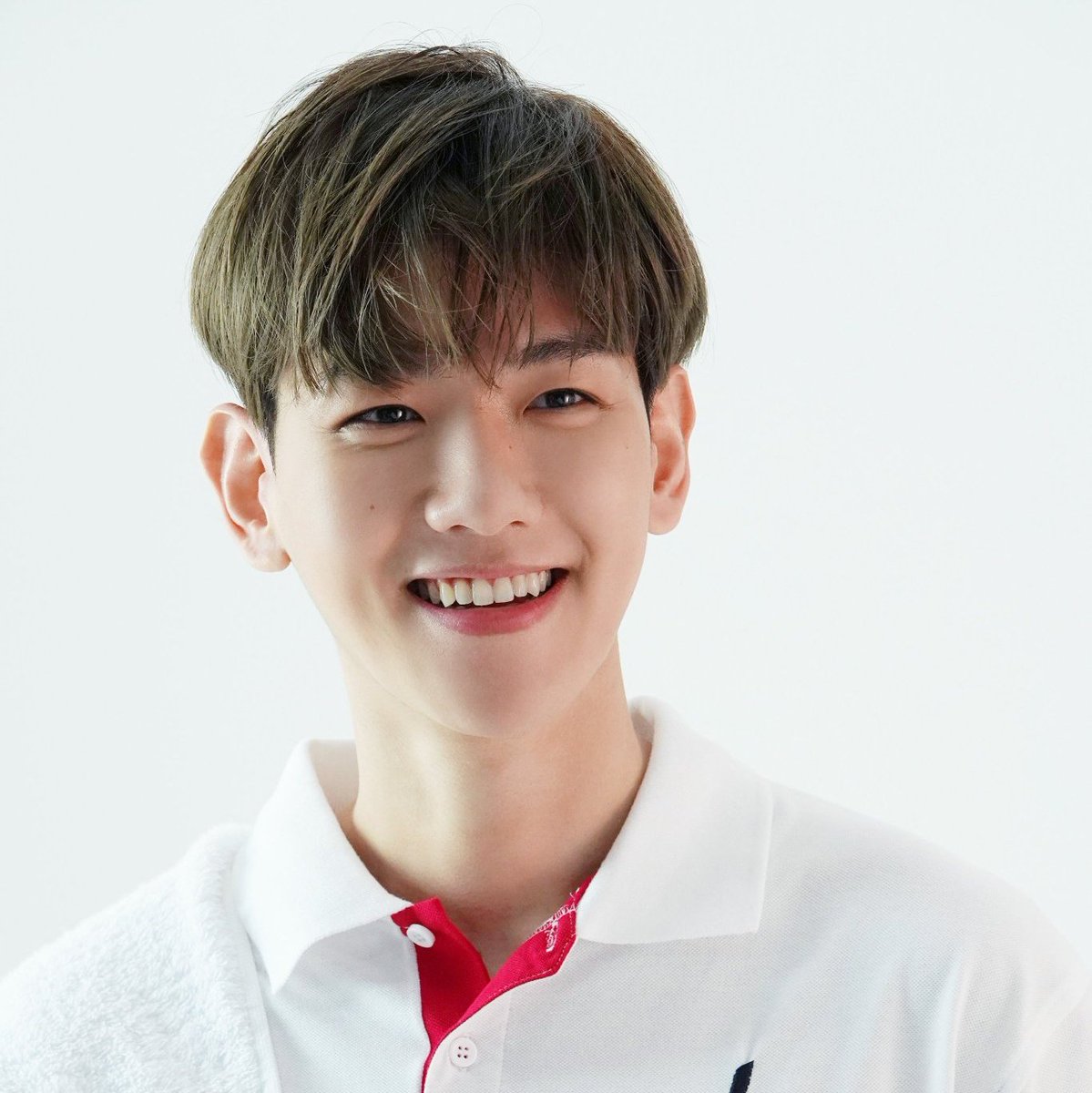baekprefecture's tweet photo. Bismillah, semoga suatu saat nanti aku bisa ketemu dengan mereka!

 @weareoneEXO @iKONIC_143 ♡_♡ https://t.co/CEr7WYOUxO