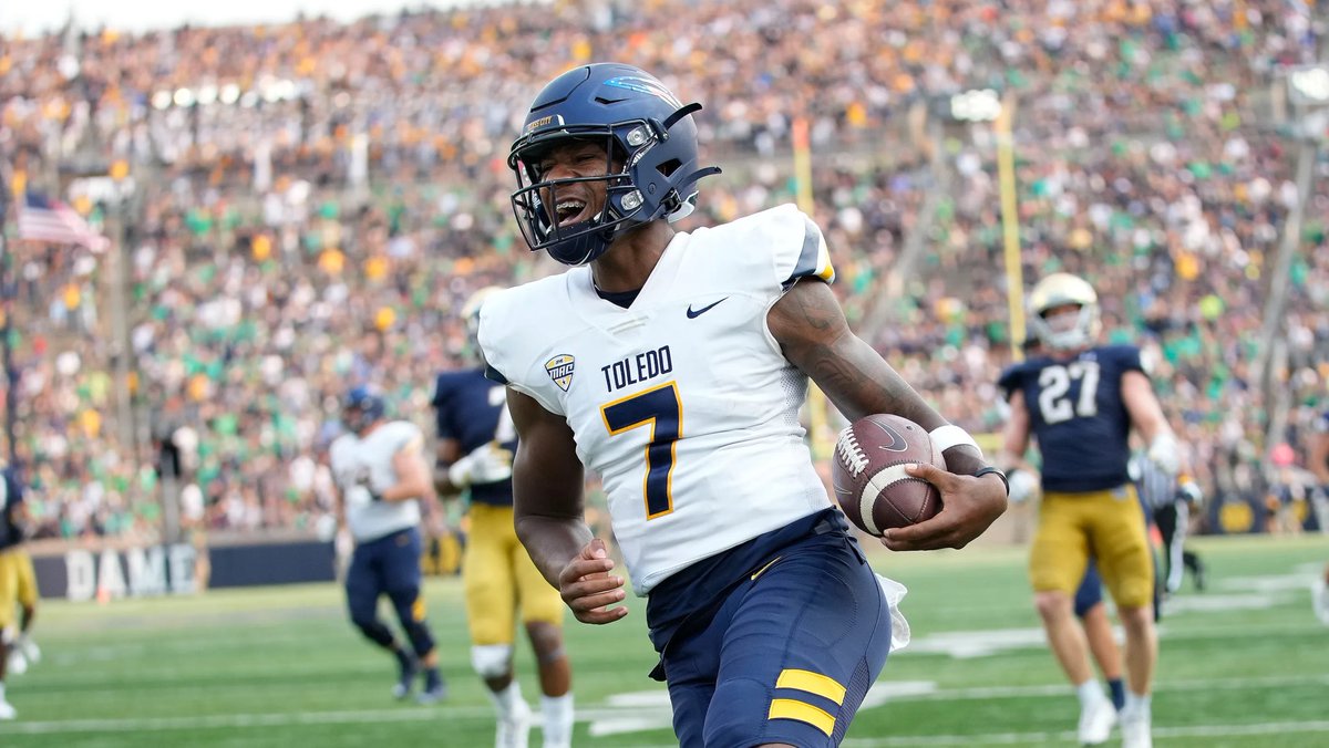 After a great conversation I am excited and blessed to receive my first offer to play football at the University of Toledo!! <a href="/CoachCandle/">Jason Candle</a> <a href="/vkehres/">Vince Kehres</a> <a href="/ToledoQBs/">Robert Weiner</a> <a href="/ToledoFB/">Toledo Football</a> @orangefbcoach <a href="/BradMaendler/">Brad Maendler</a> #gorockets🚀